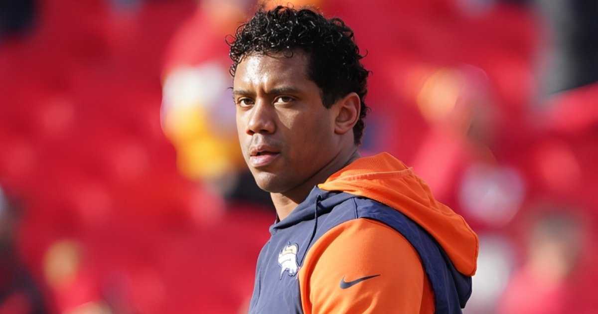 Russell Wilson Plays Football With His Stepson One Week After Future Released Diss Track