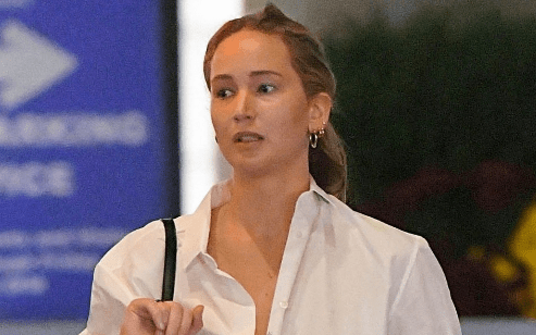 Jennifer Lawrence’s Effortlessly Stylish Night Out In New York City