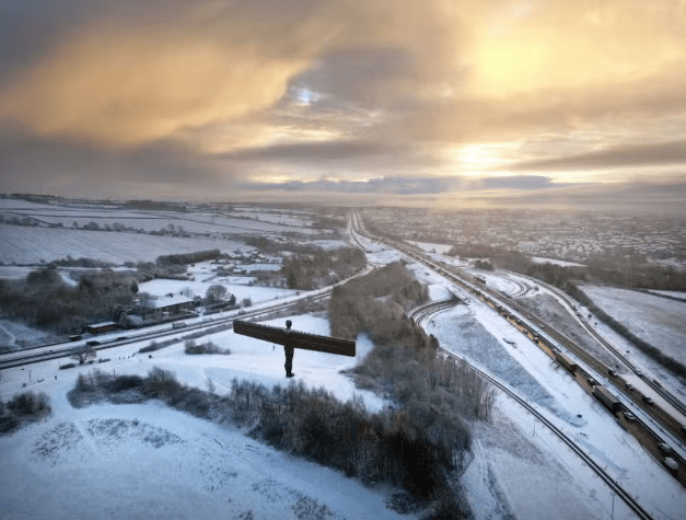 London Hit By Snowfall And Bitter Cold Temperatures
