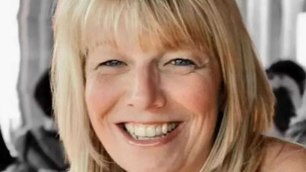 Mum, 53, dies of rare illness just hours after landing back in UK from dream trip to the Caribbean