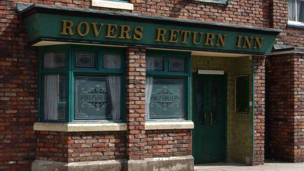 Coronation Street cast Doctors actor in storyline to expose Joel Deering’s evil crimes