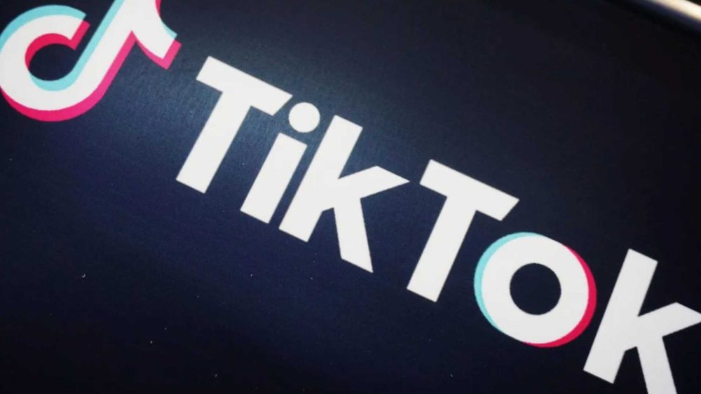 How do you delete a story on TikTok?