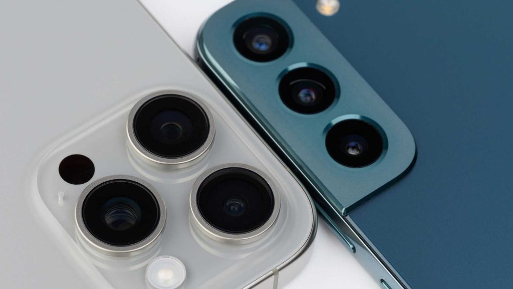 iPhone and Android owners urged to make 10 lifesaving Settings changes to prevent disaster as phone snatching cases rise