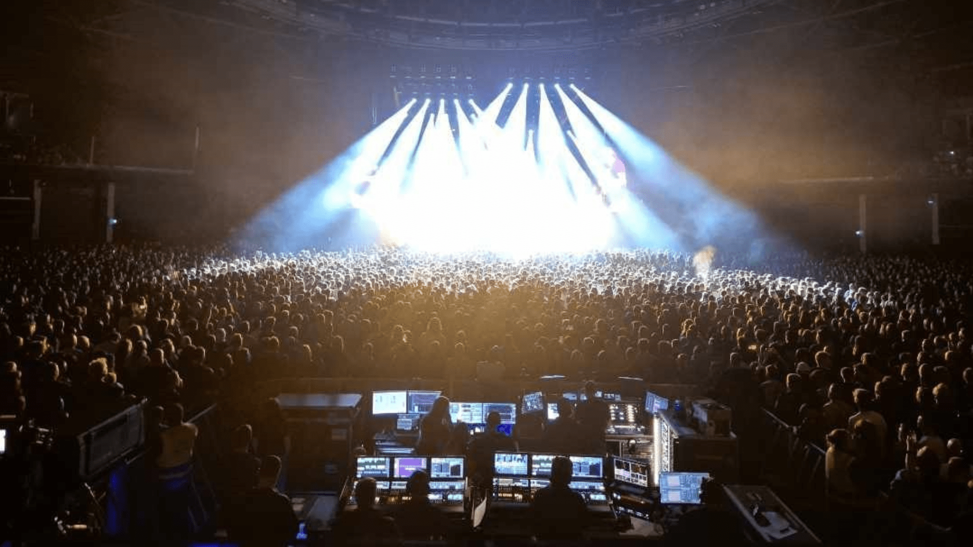 ‘Very poor’, cry fans as major US rock band snubs Scotland in world tour